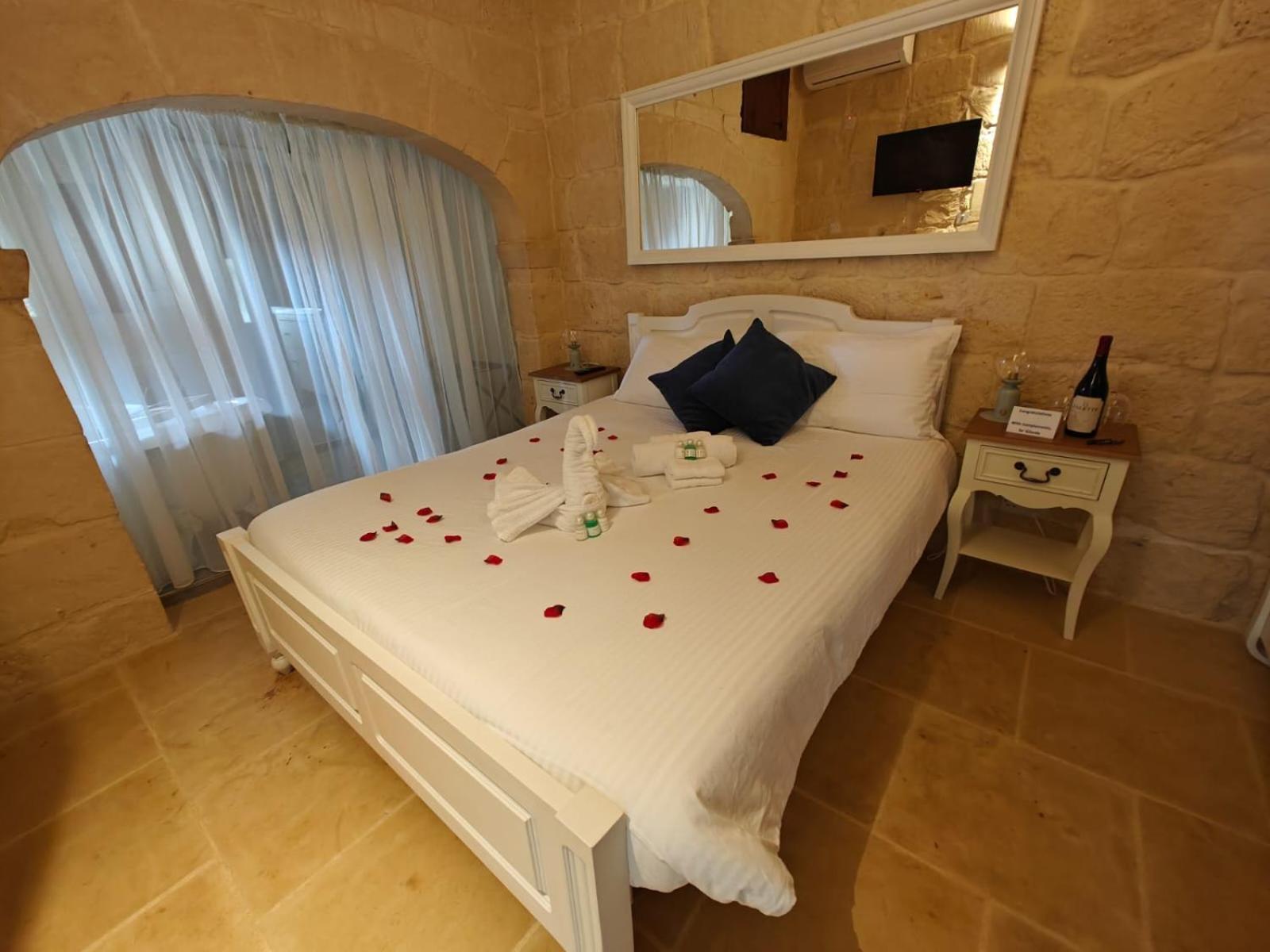 Ta' Gilarda Boutique Living Bed and Breakfast Birbuba Exteriör bild